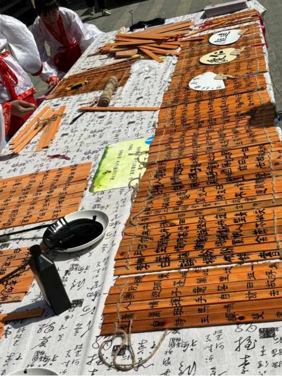 1740465202700570.png image.png